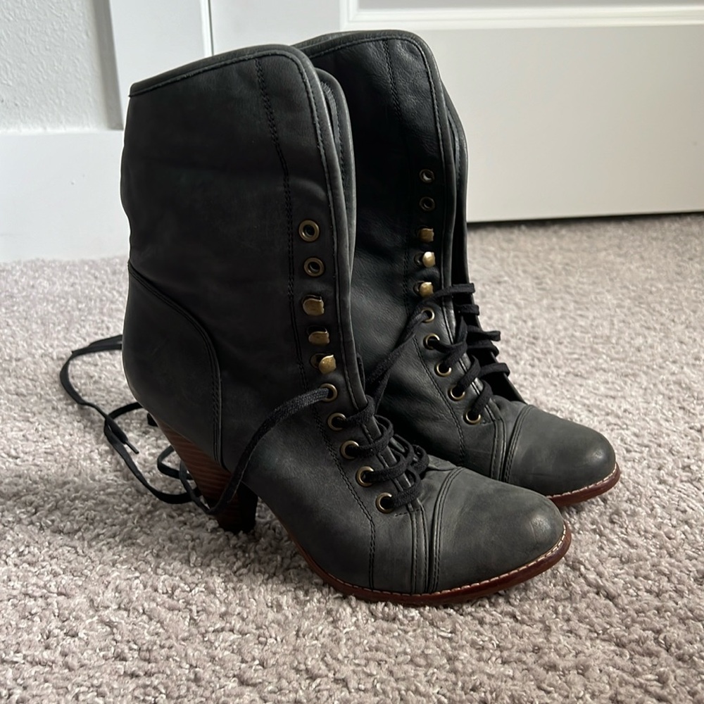 Also black lacey booties.